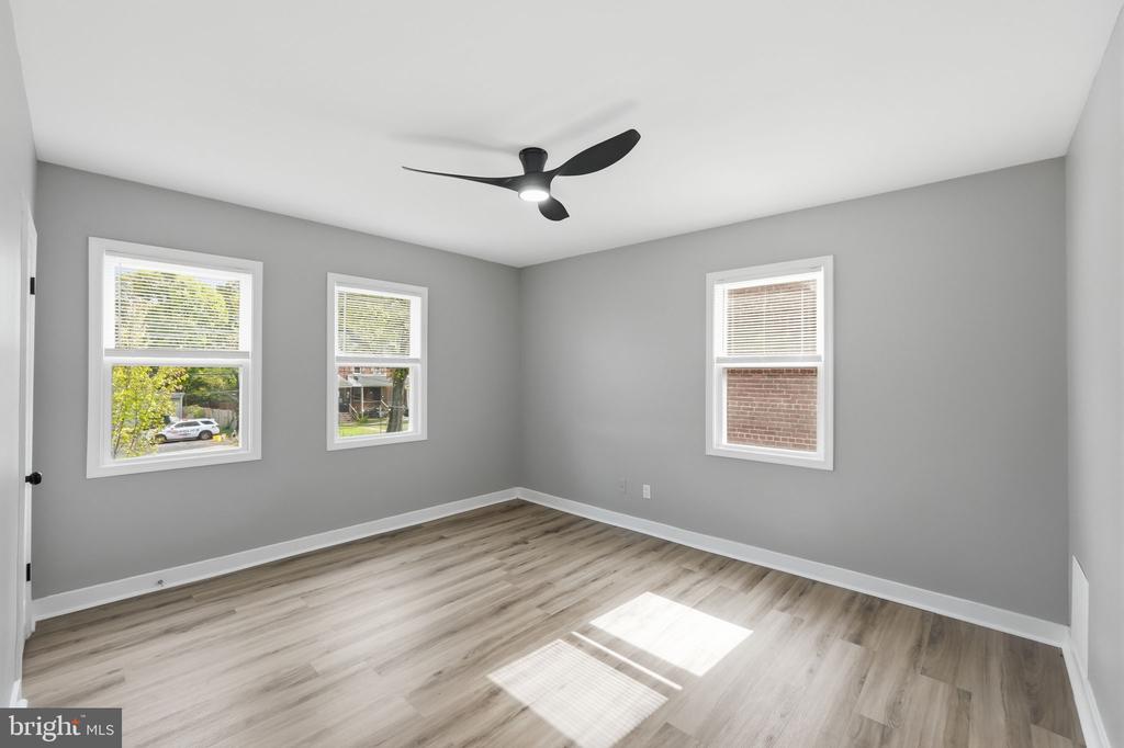 5027 BENNING ROAD SE