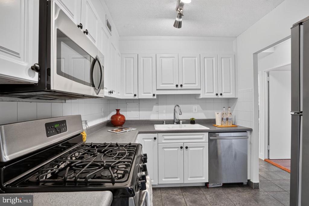 429 N STREET SW Unit: S-704
