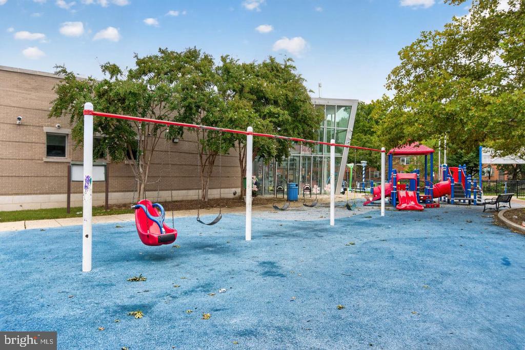 429 N STREET SW Unit: S-704
