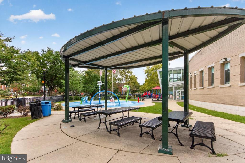 429 N STREET SW Unit: S-704