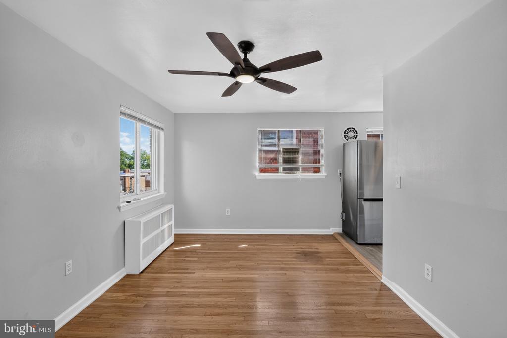 206 WEBSTER STREET NE Unit: 2