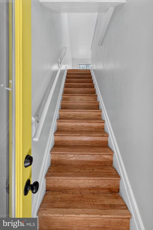 206 WEBSTER STREET NE Unit: 2