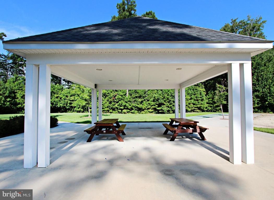 37104 SOLITUDE DRIVE