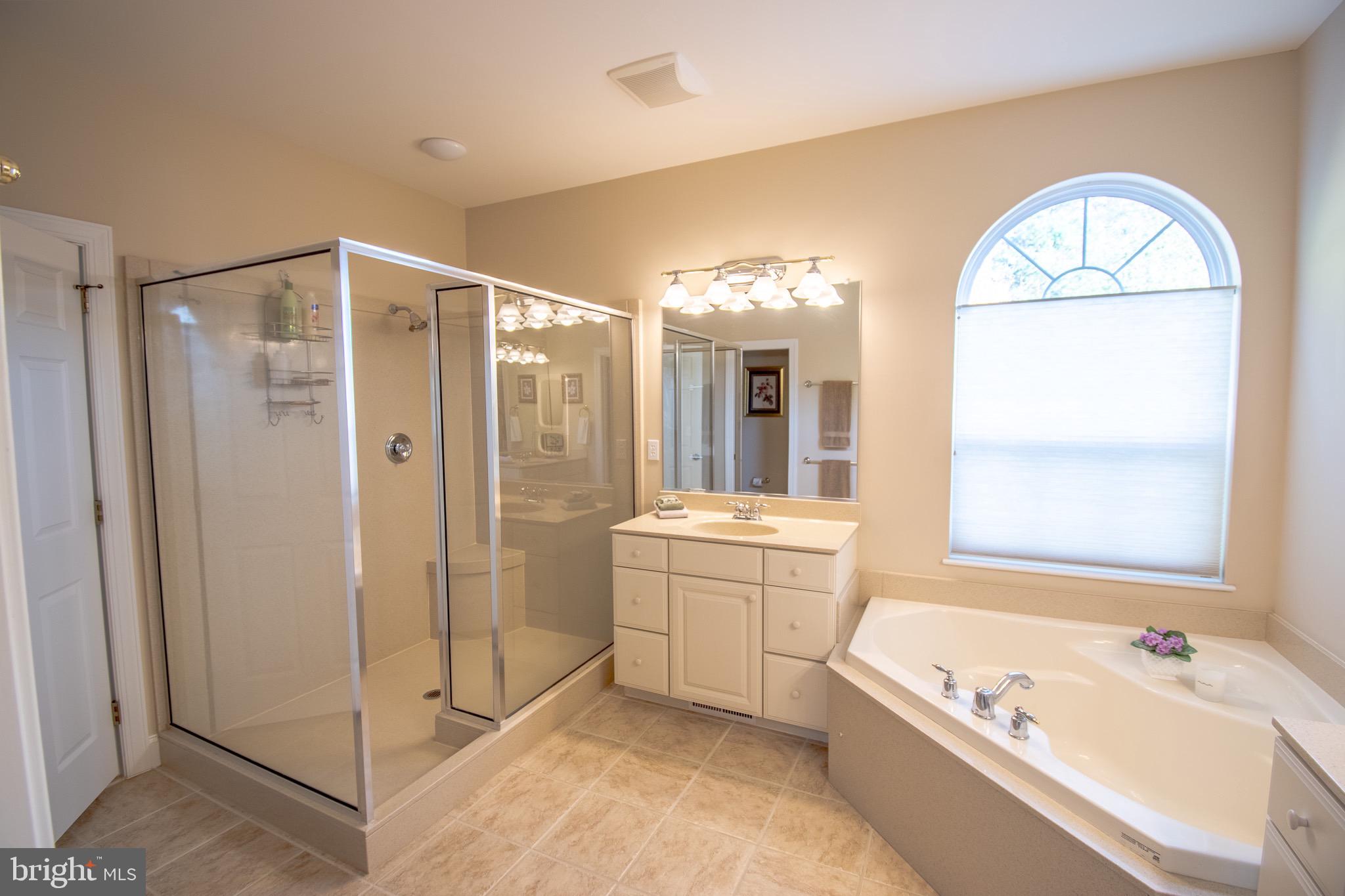 37104 SOLITUDE DRIVE