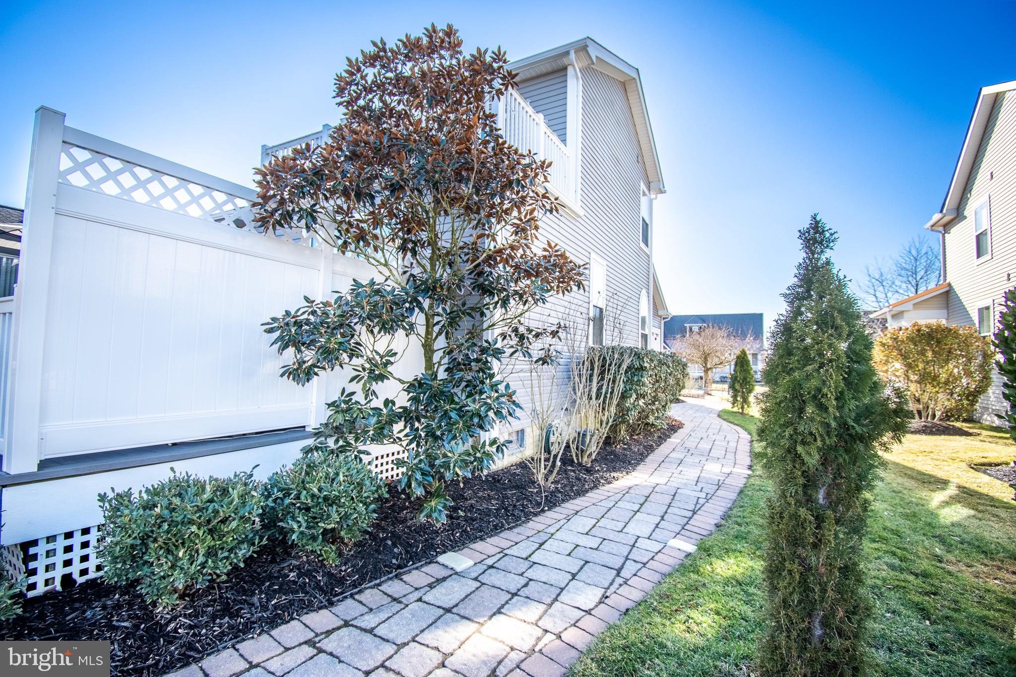 37123 SOLITUDE DRIVE