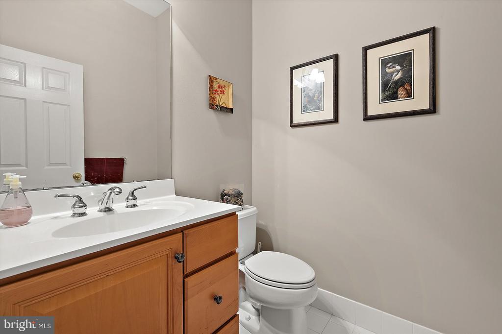 5 METZ WAY 19