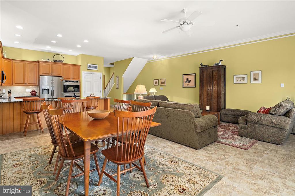 5 METZ WAY 19
