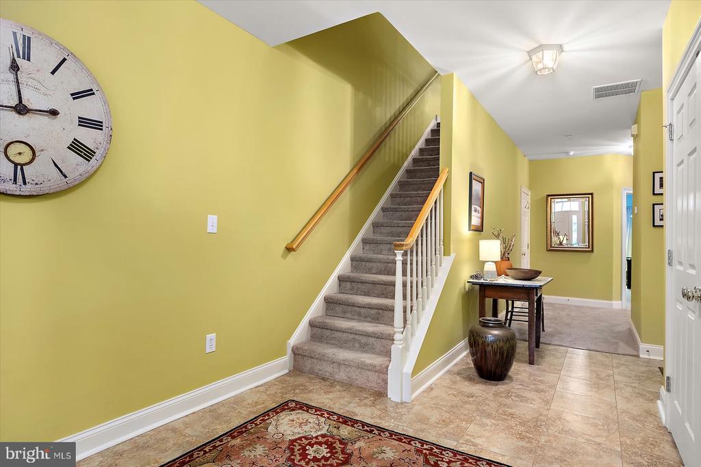 5 METZ WAY 19