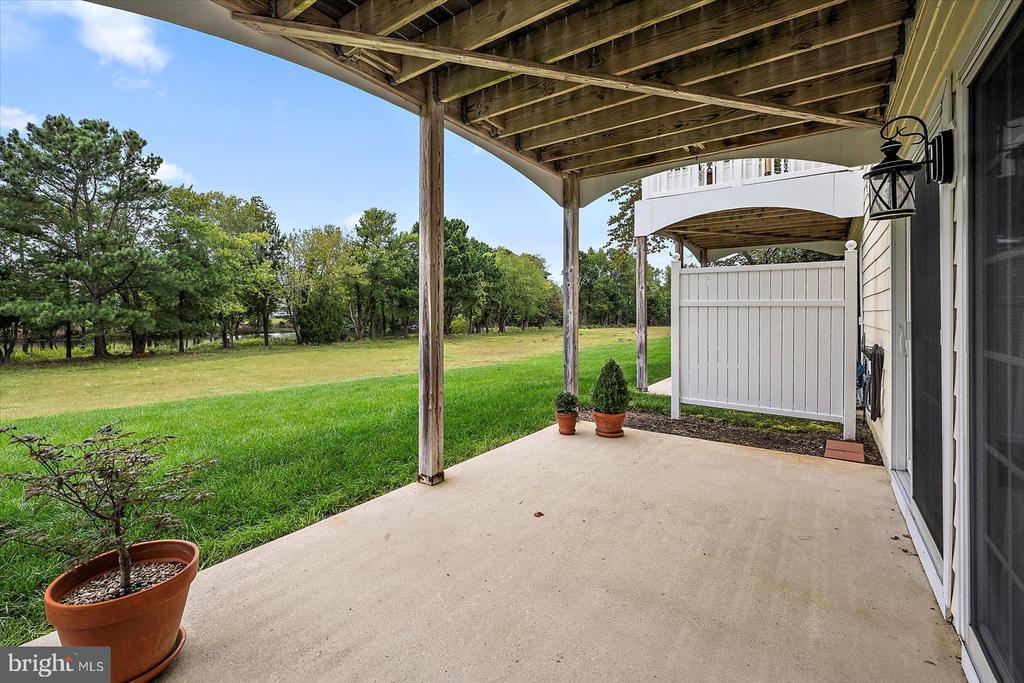 5 METZ WAY 19