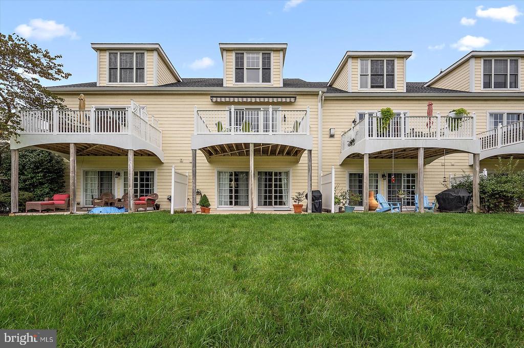 5 METZ WAY 19