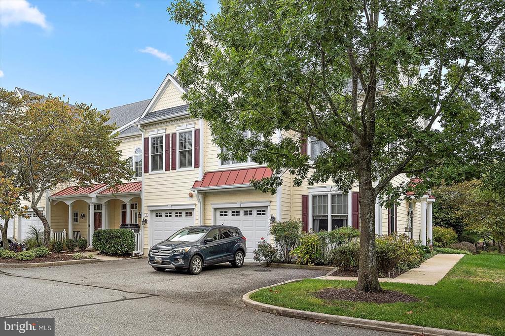 5 METZ WAY 19