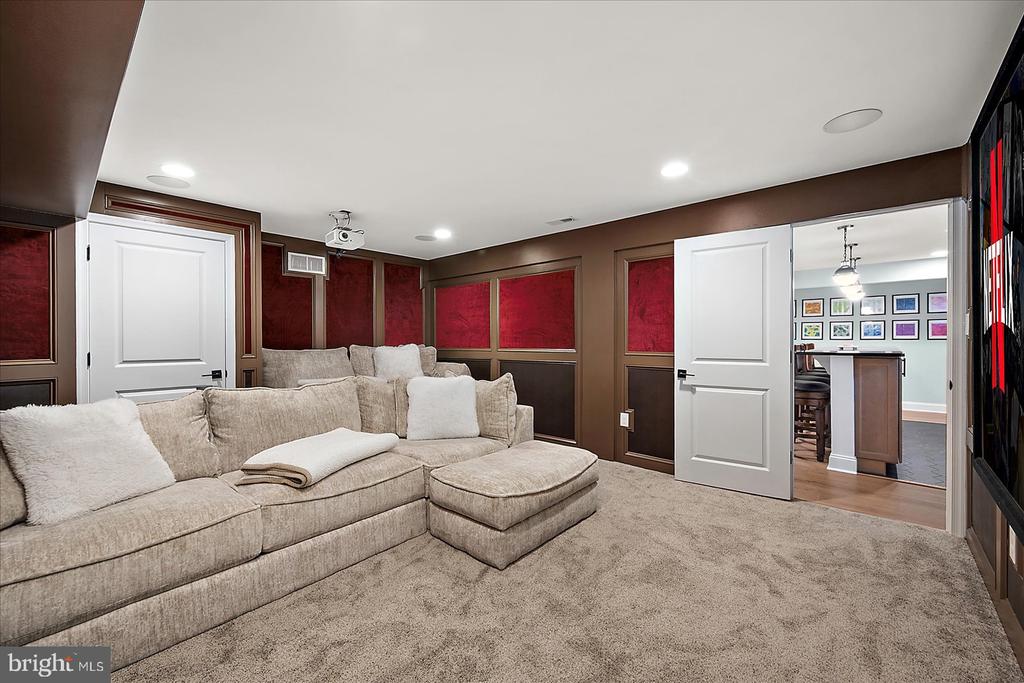 19218 AMERICAN HOLLY ROAD