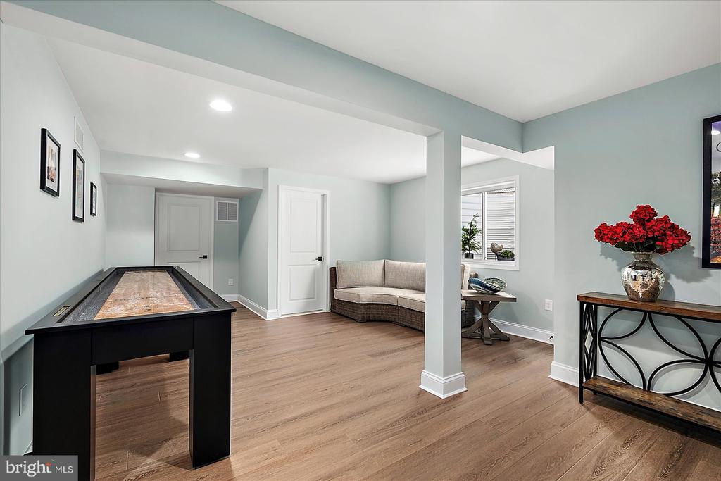 19218 AMERICAN HOLLY ROAD