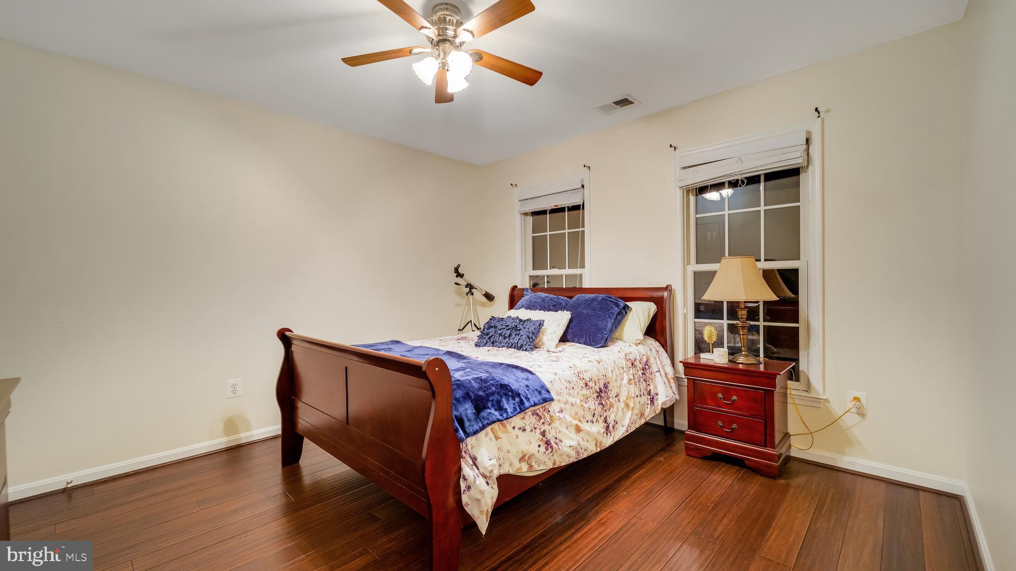7814 COLDBROOKE