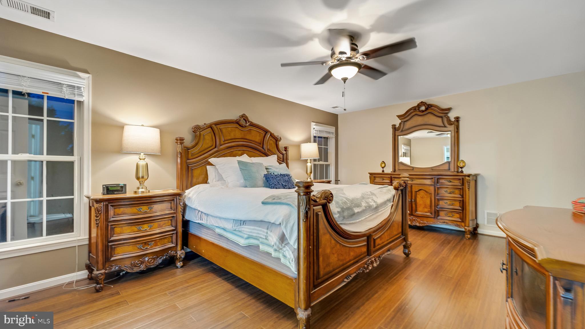 7814 COLDBROOKE
