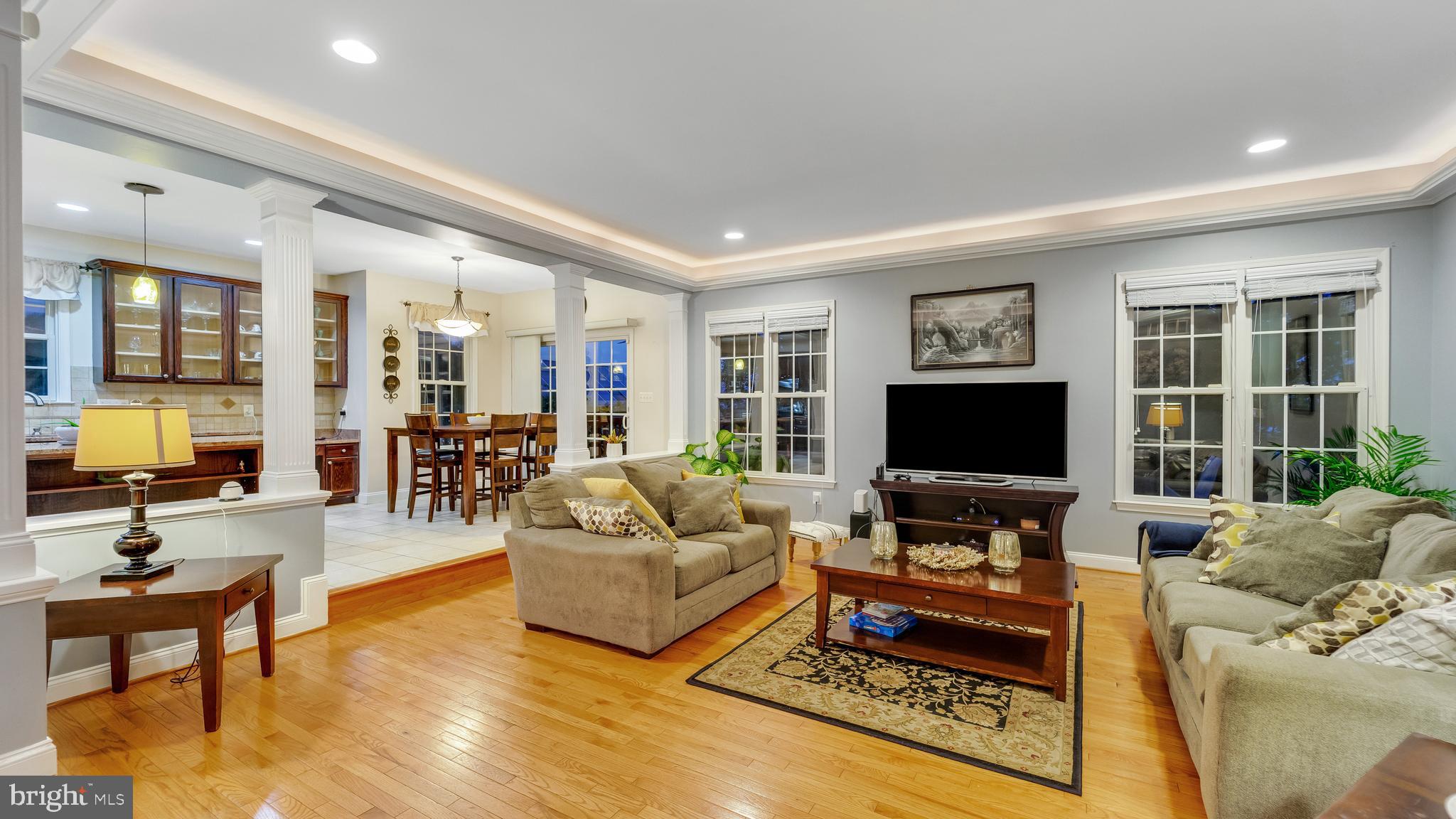 7814 COLDBROOKE