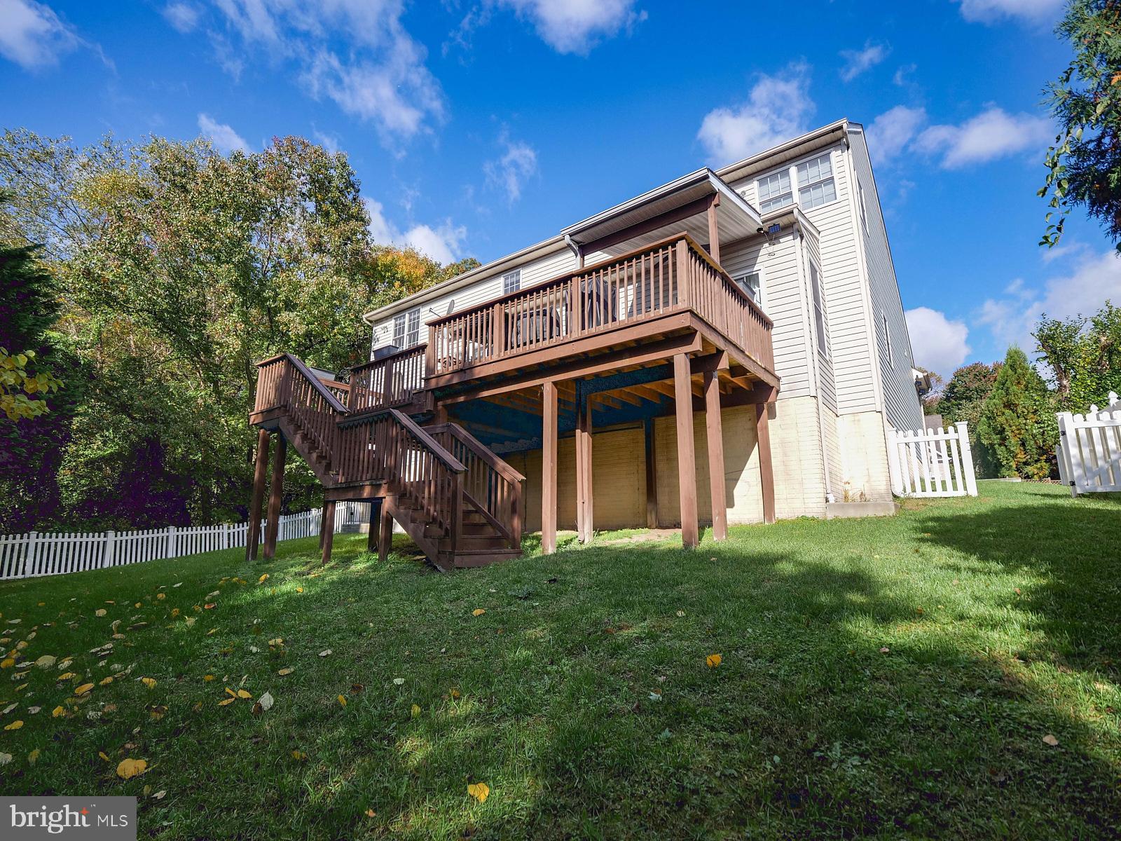 7814 COLDBROOKE