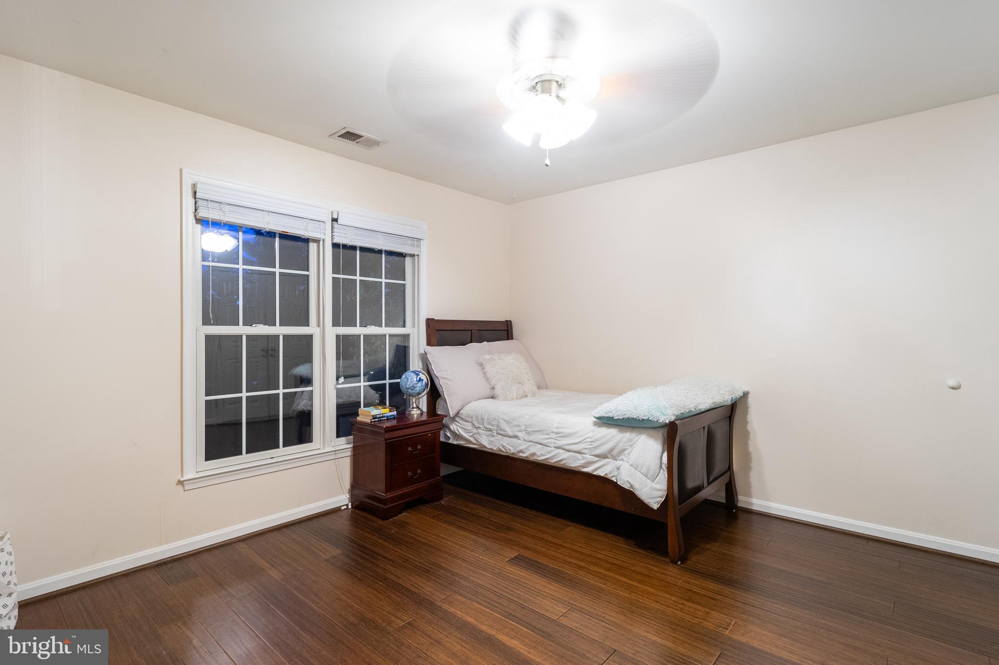 7814 COLDBROOKE