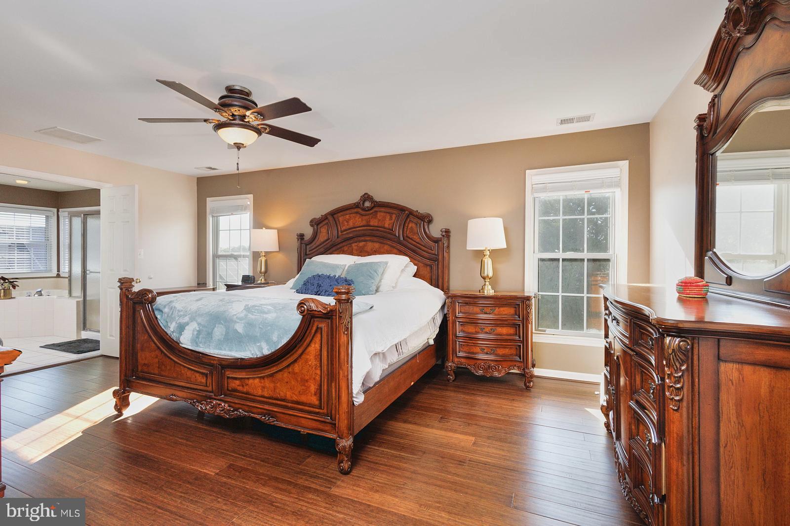 7814 COLDBROOKE