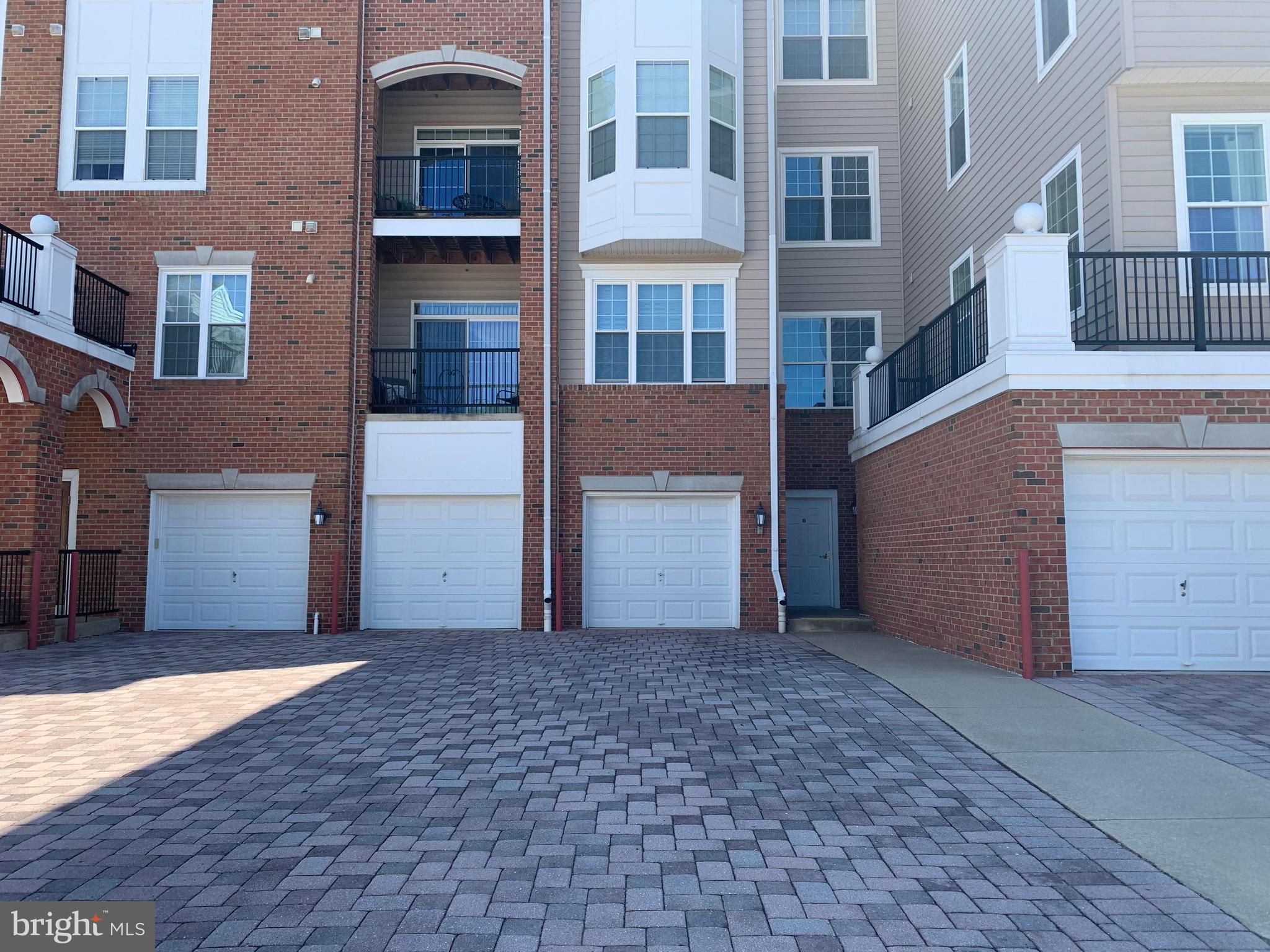 8605 WANDERING FOX TRAIL 105