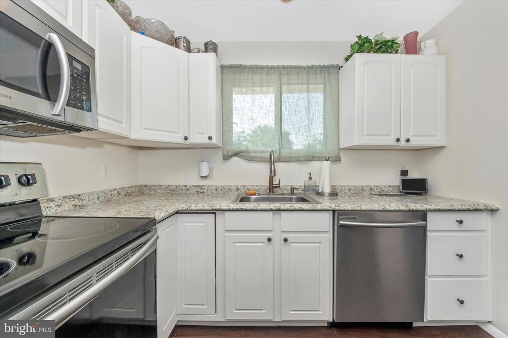 254 CROSS CREEK DRIVE