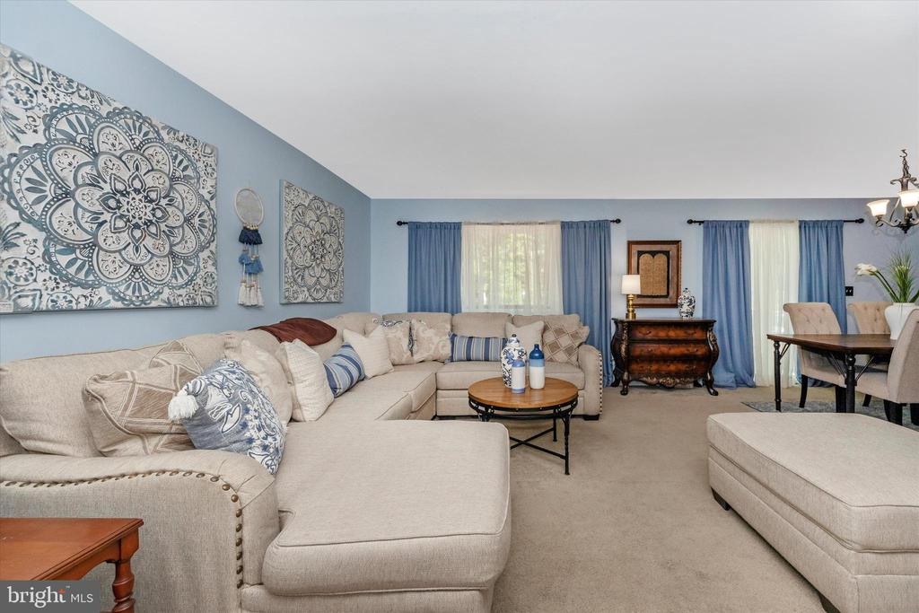 254 CROSS CREEK DRIVE
