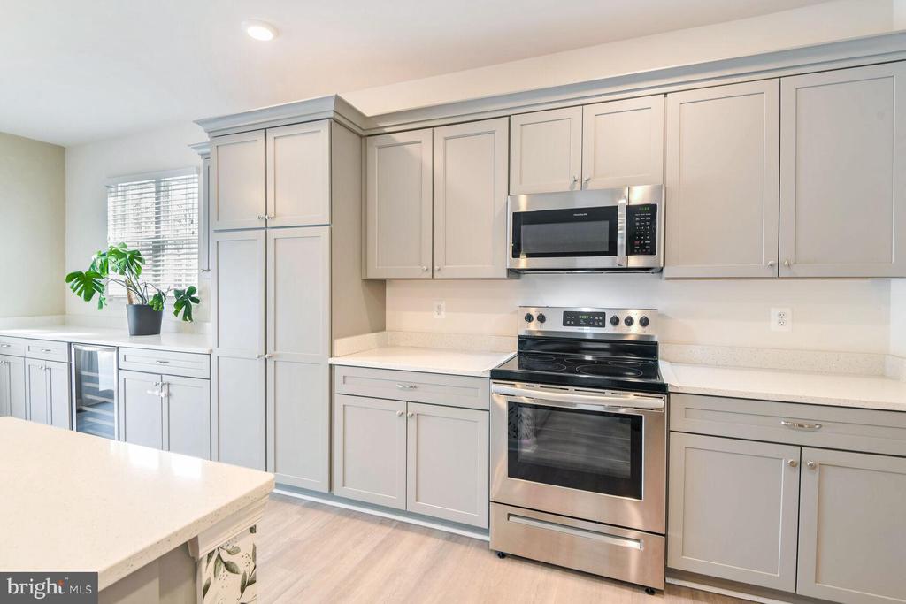 1374 ODENTON ROAD