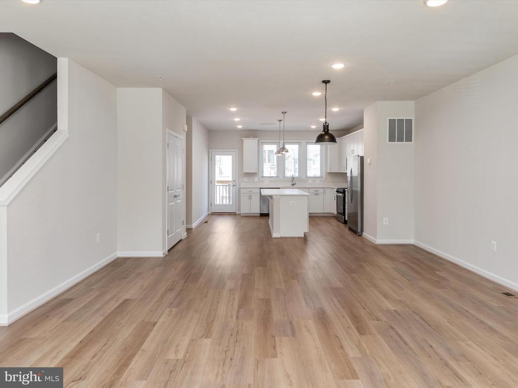 3329 WATERSHED BOULEVARD