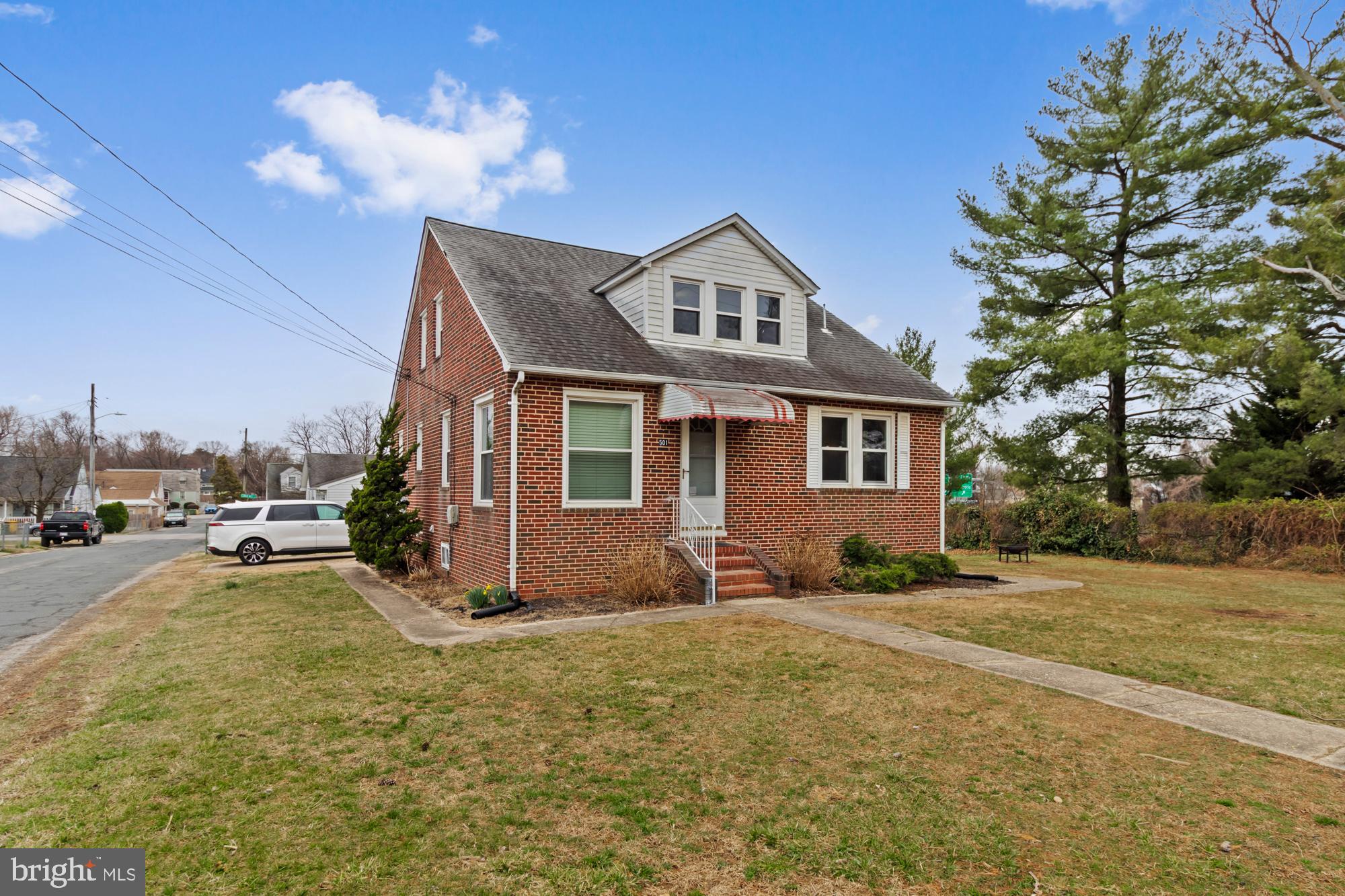 501 BON AIR AVENUE