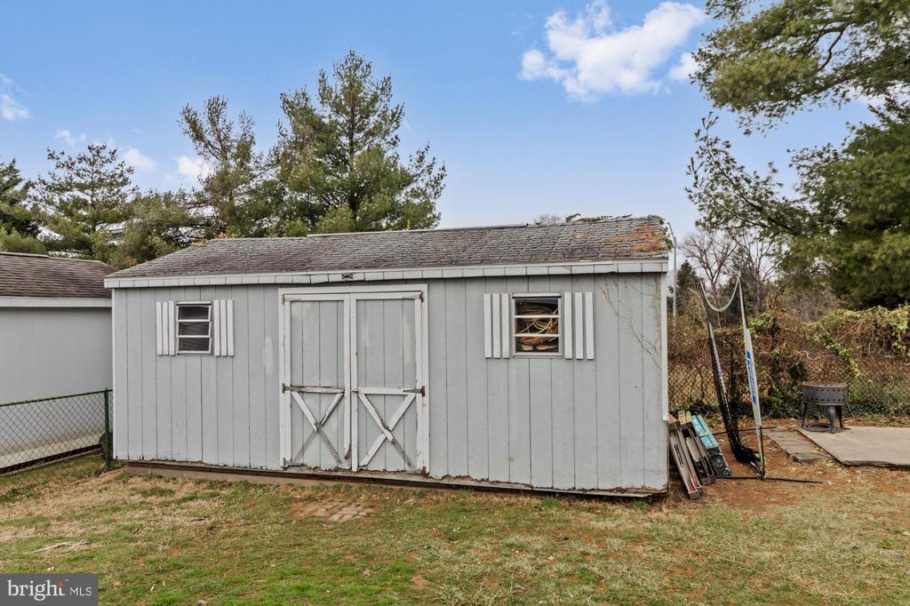 501 BON AIR AVENUE