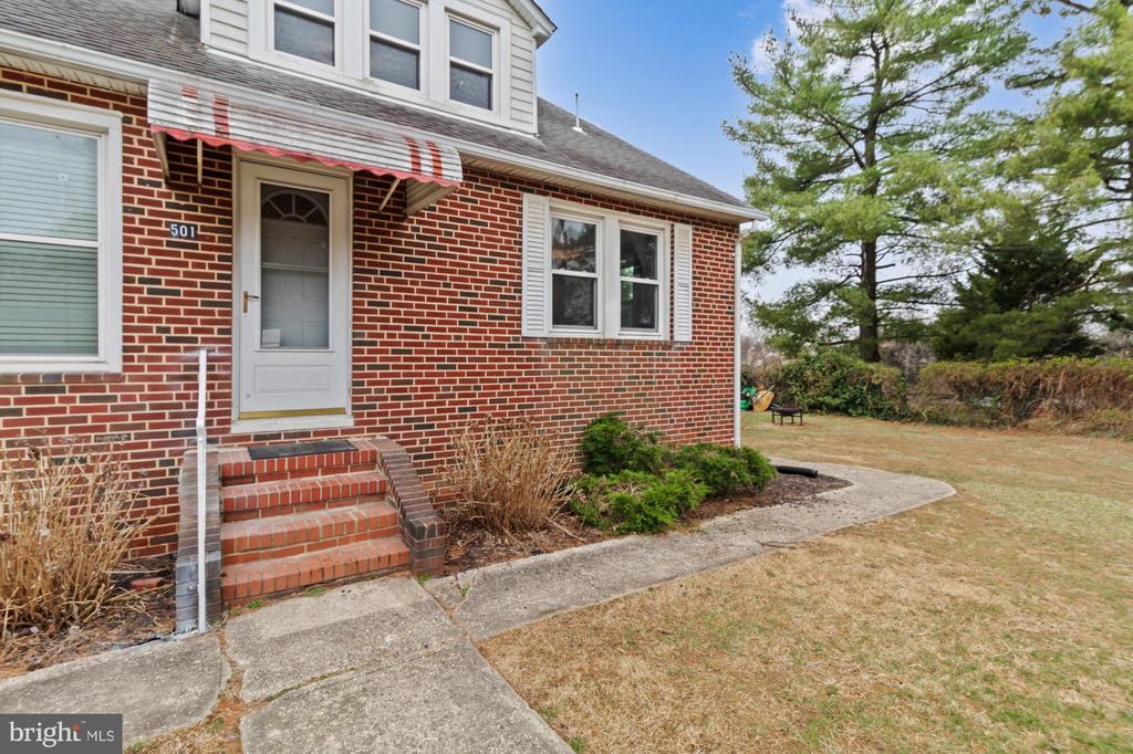 501 BON AIR AVENUE