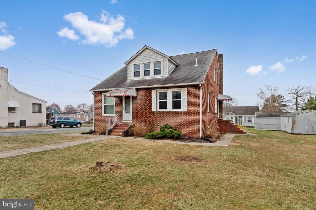 501 BON AIR AVENUE