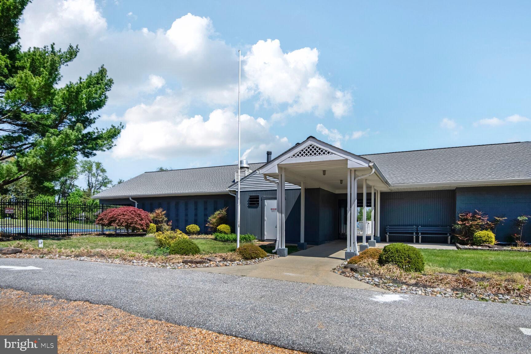 513 OAK GROVE ROAD
