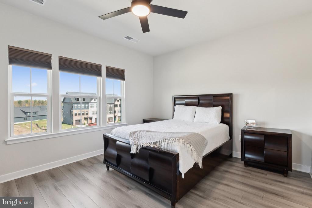 7828 YONA COURT