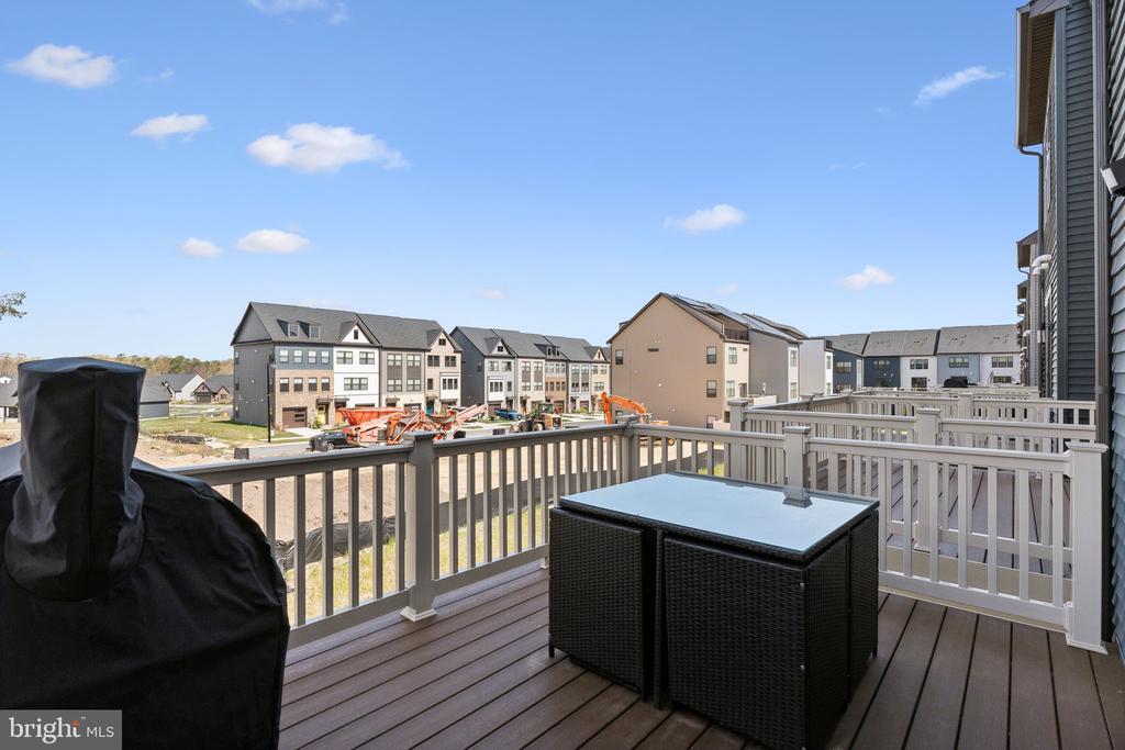 7828 YONA COURT