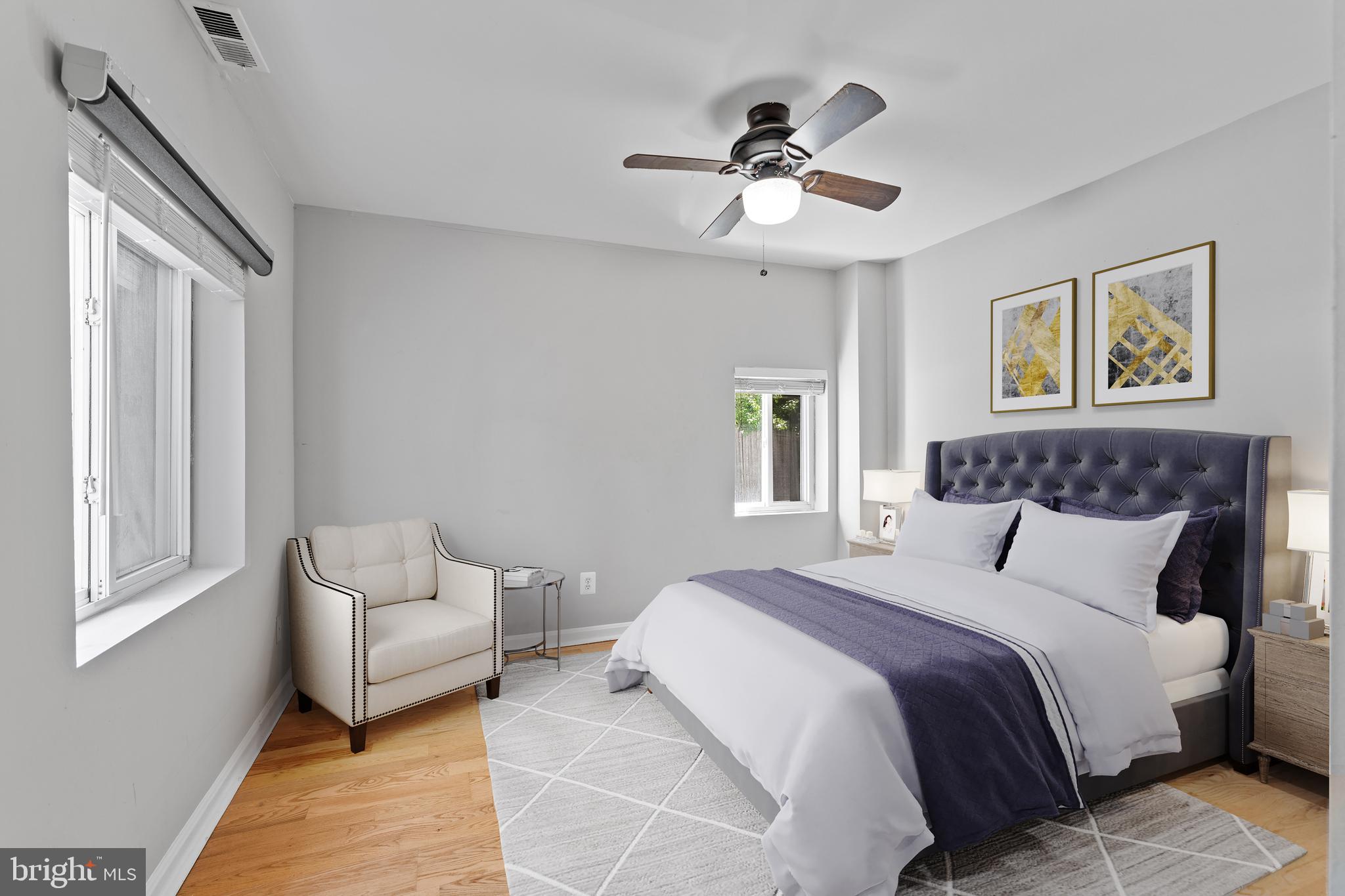 285 THOMPSON AVENUE E