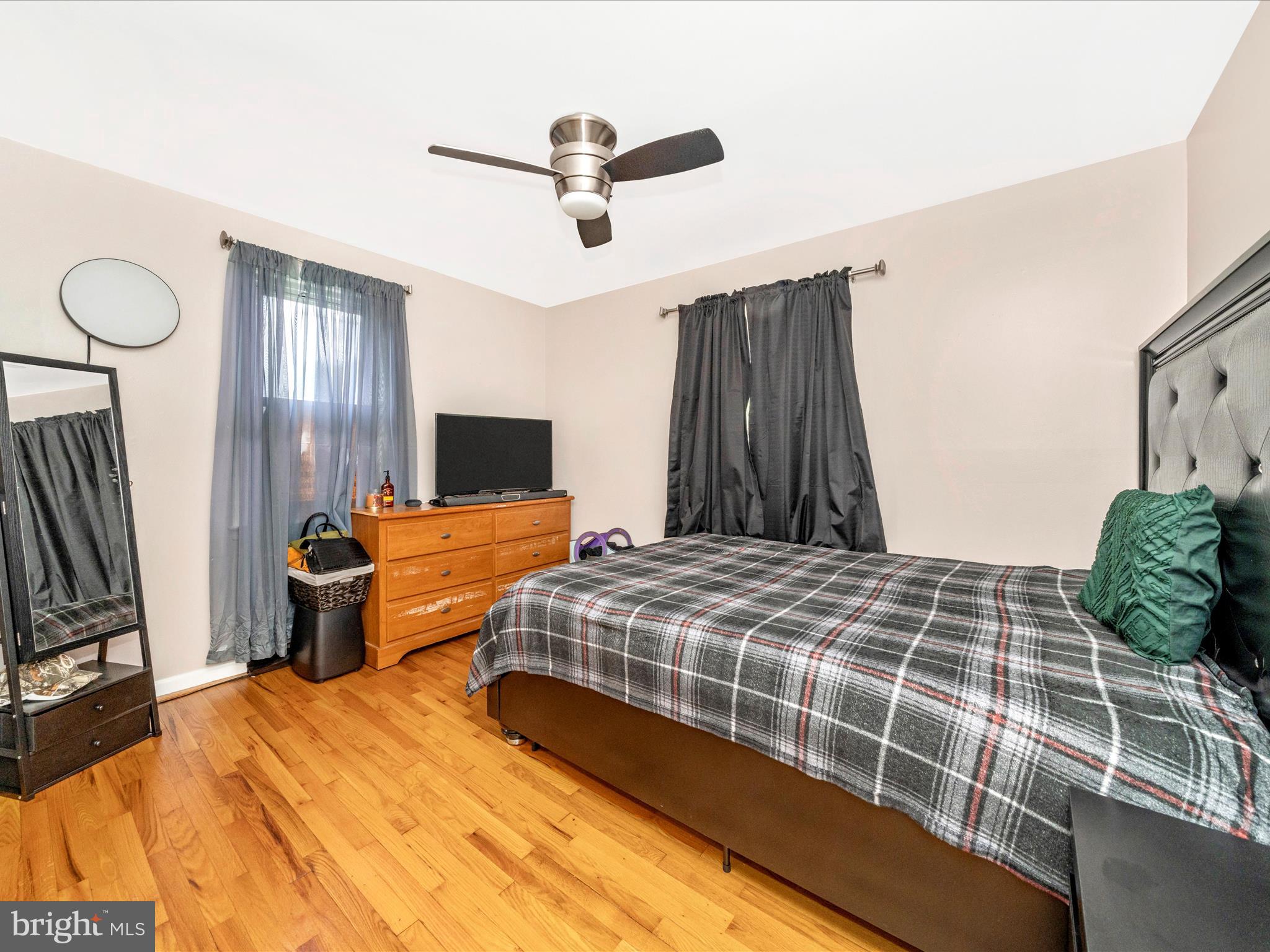 1 GREENWOOD AVENUE