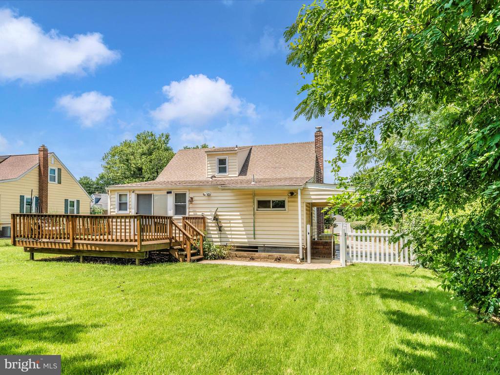 1 GREENWOOD AVENUE