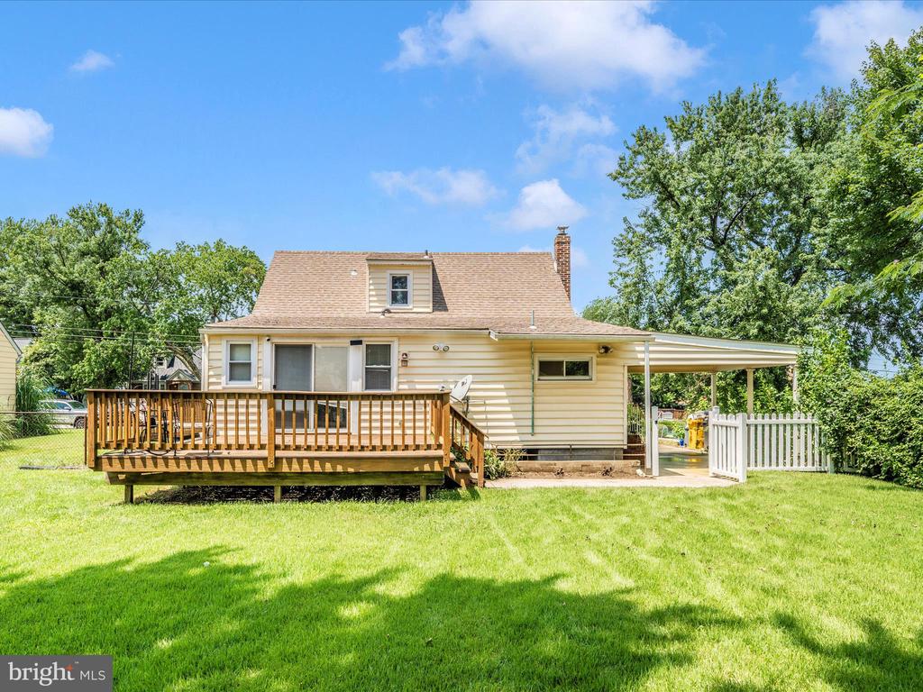 1 GREENWOOD AVENUE