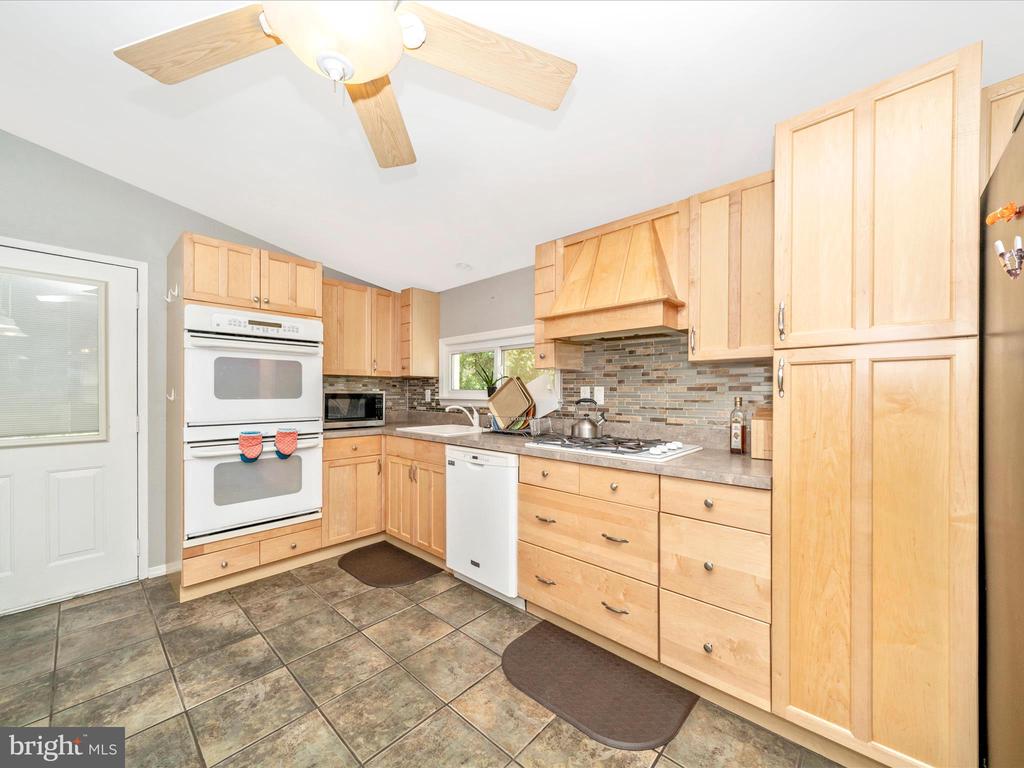 1 GREENWOOD AVENUE