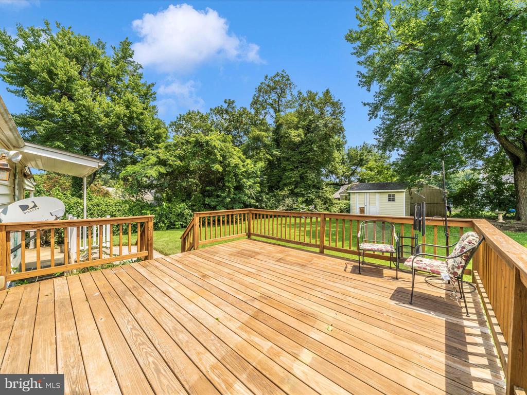 1 GREENWOOD AVENUE