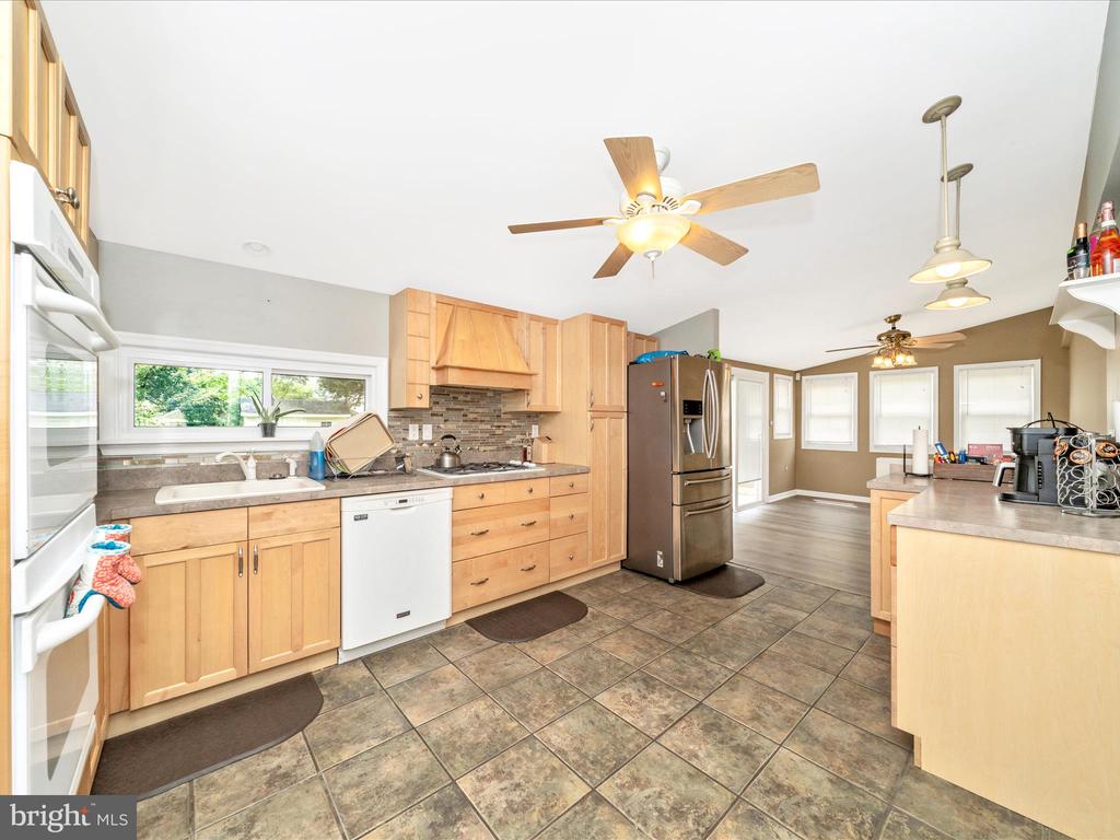 1 GREENWOOD AVENUE