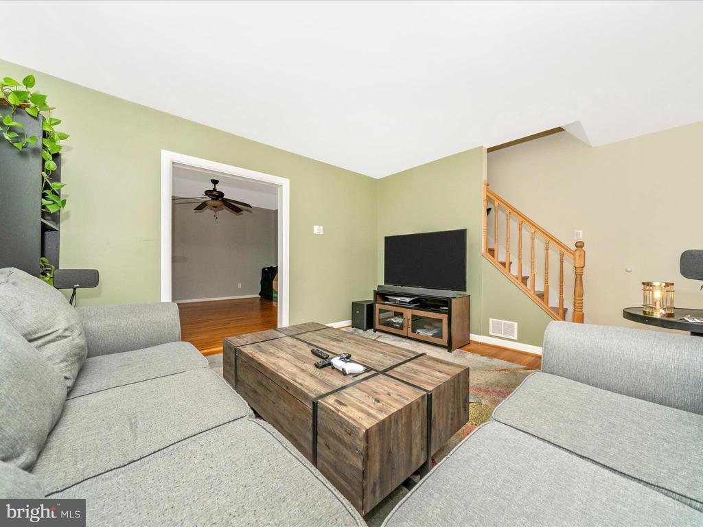 1 GREENWOOD AVENUE