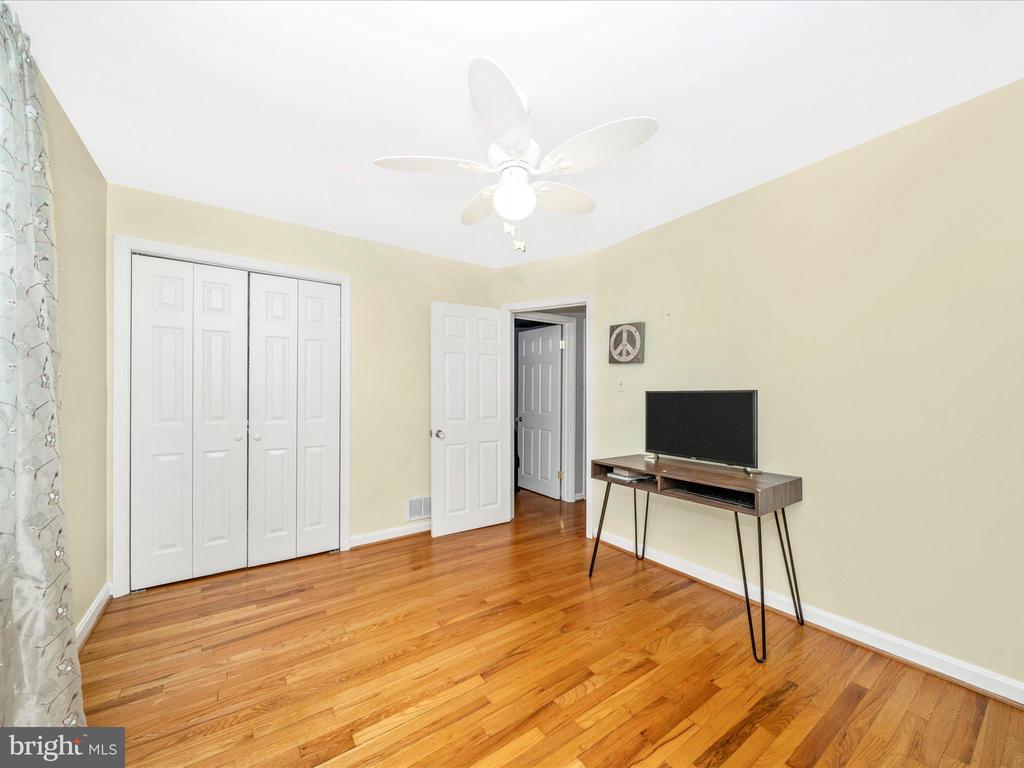 1 GREENWOOD AVENUE
