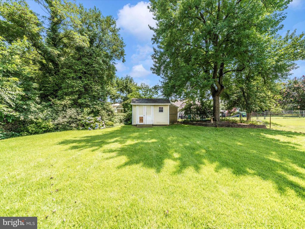 1 GREENWOOD AVENUE