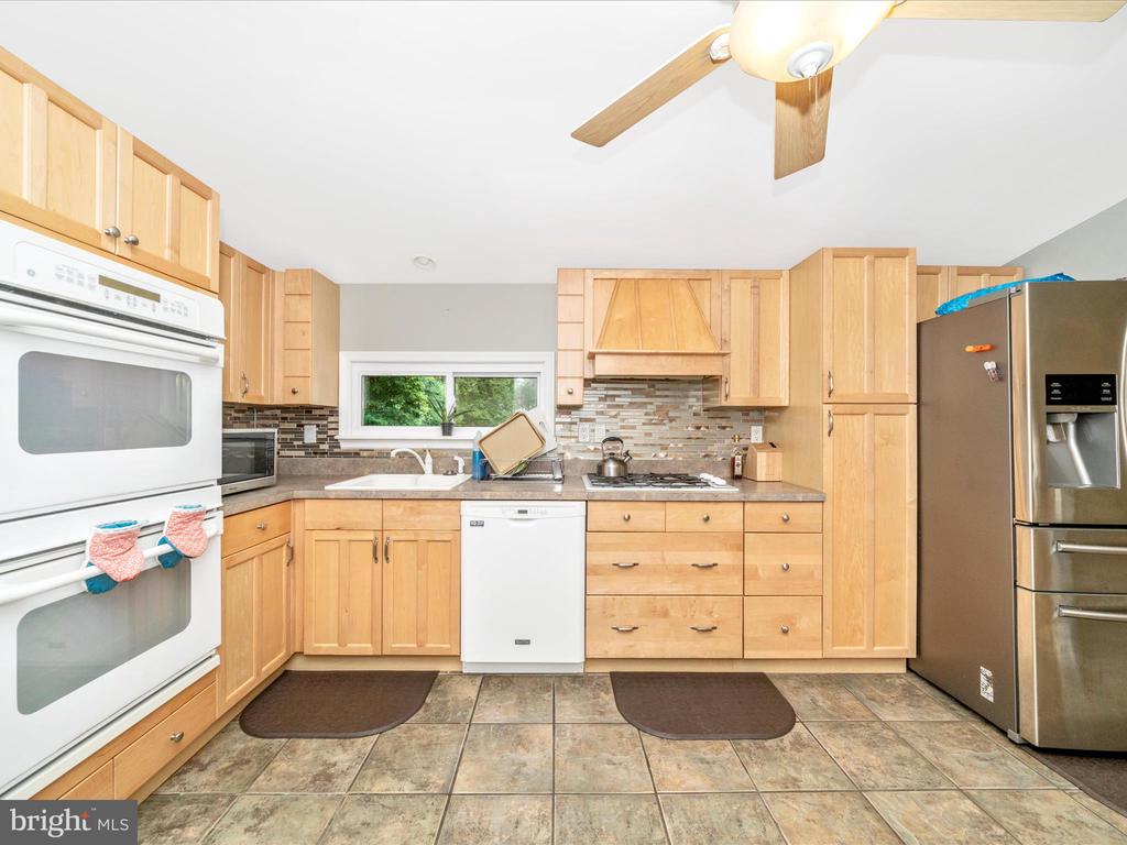 1 GREENWOOD AVENUE