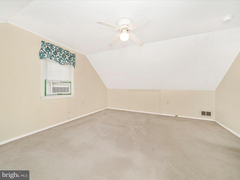 1 GREENWOOD AVENUE