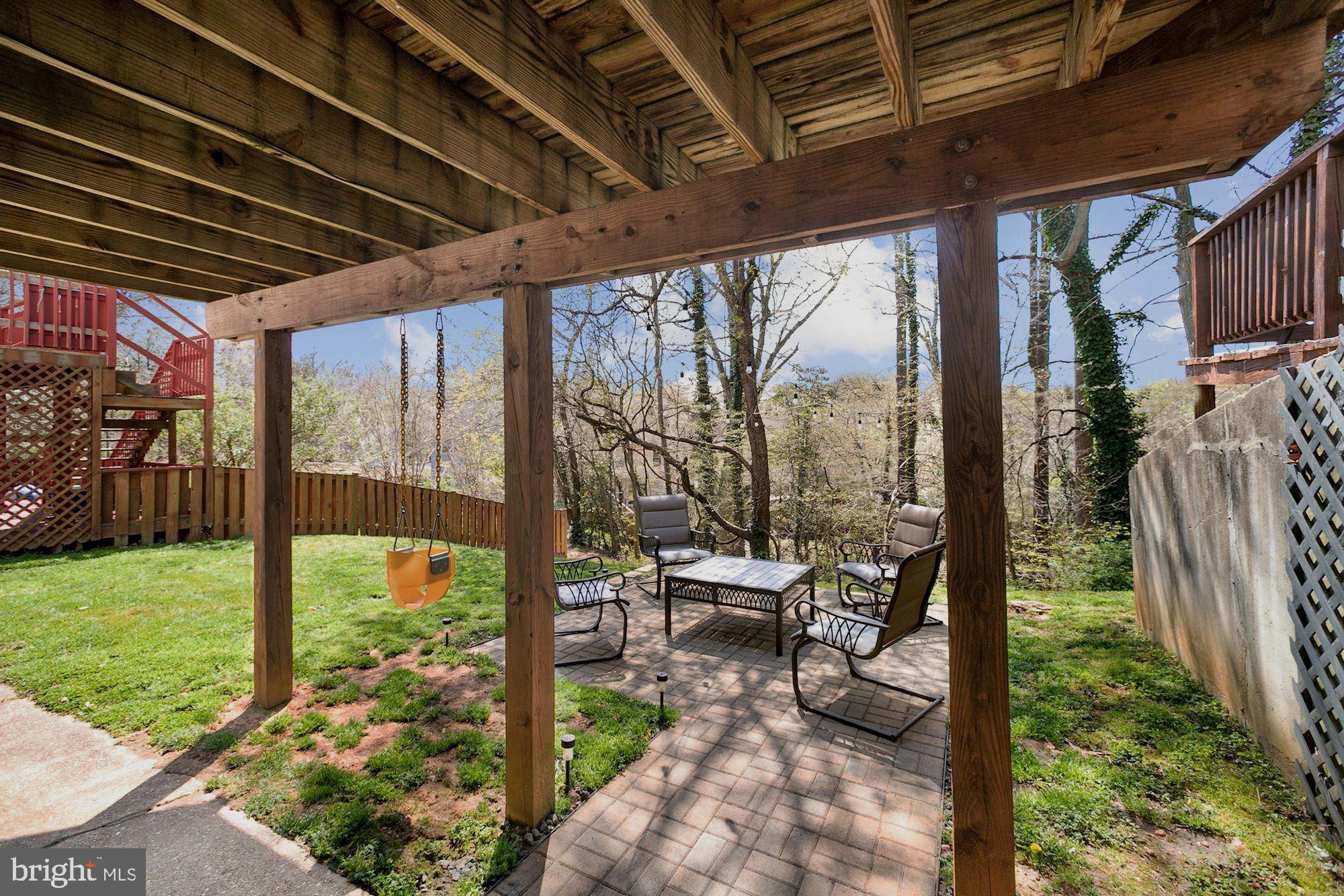 1105 RIVERBOAT COURT