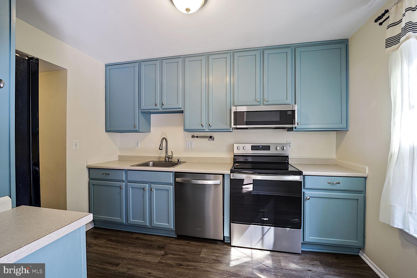 1105 RIVERBOAT COURT