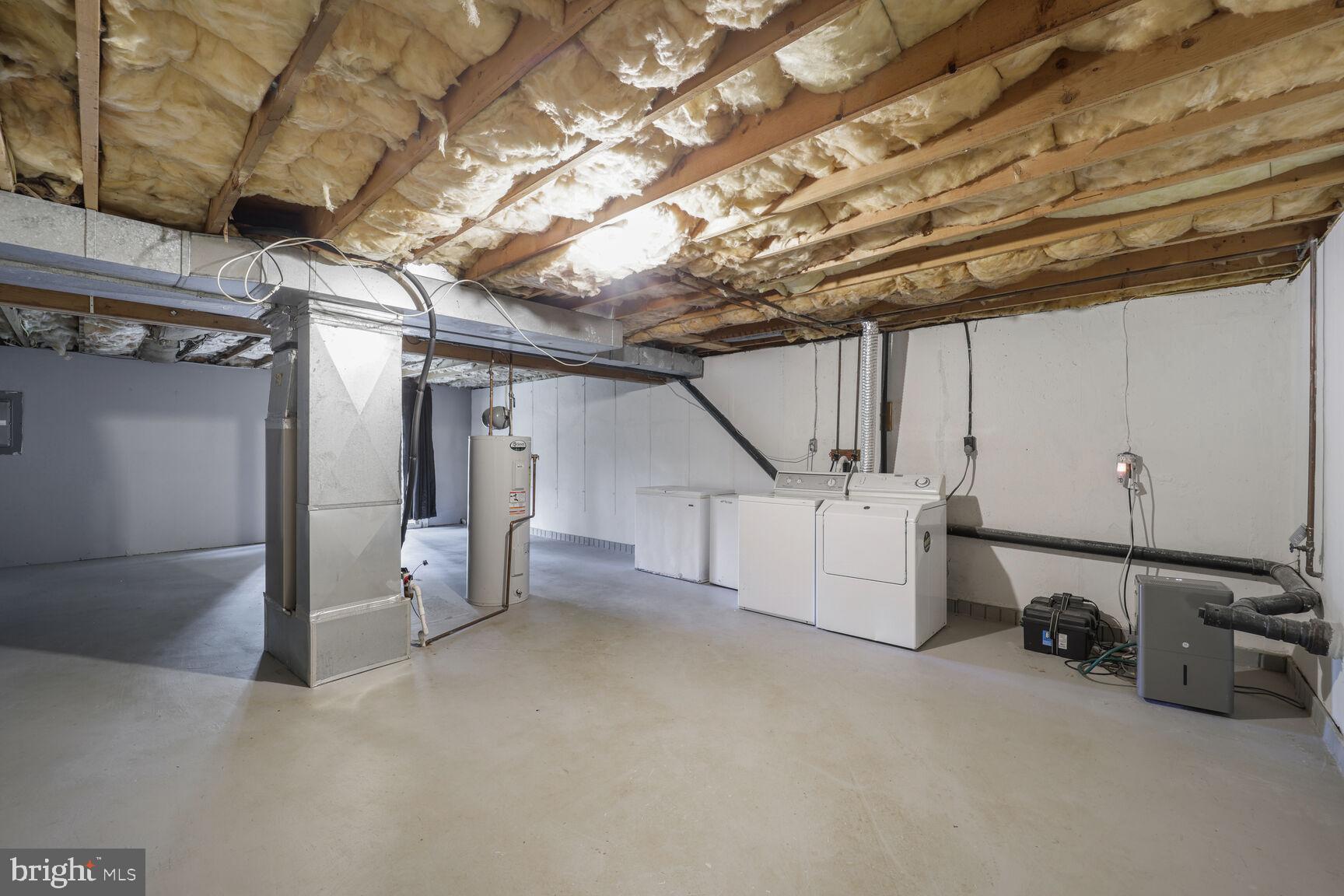 1105 RIVERBOAT COURT